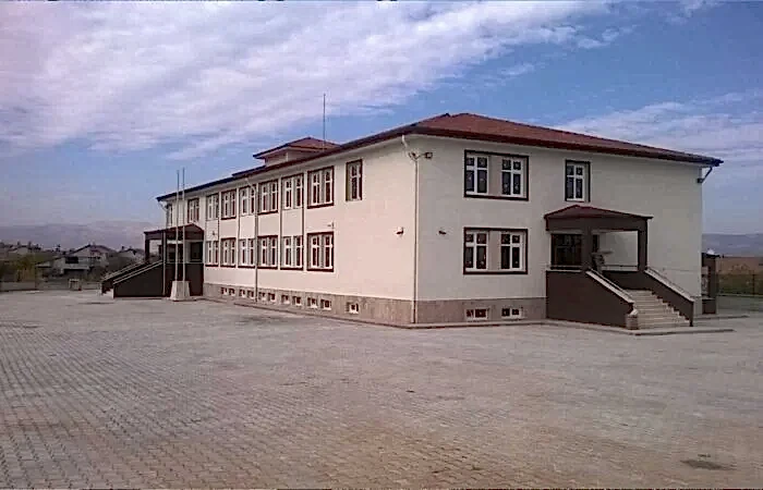 gorgu-12-derslikli-okul-yapim-isi-1